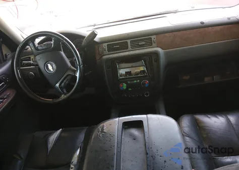 2008 Chevrolet Tahoe Lt z USA, uszkodzony, nr VIN 1GNFK13018J212313